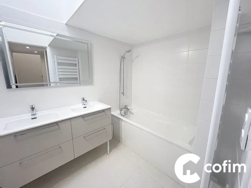 salle de bain RDC