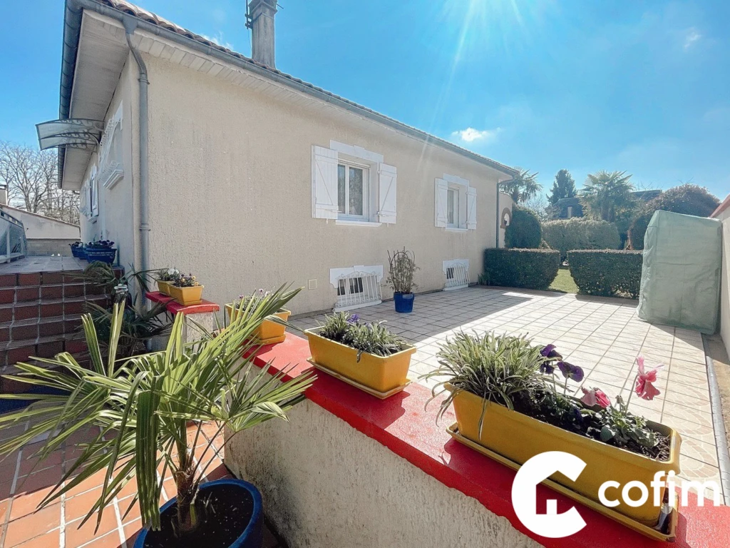 Façade OUEST avec terrasse