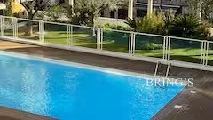 Piscine de la résidence avec espaces verts - Appartement T3 en location Californie Nice 06200