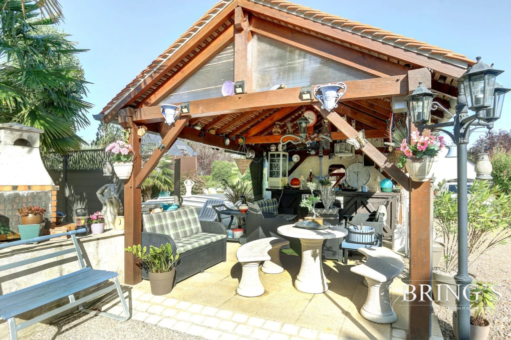 Bar extérieur ou cuisine d'été.