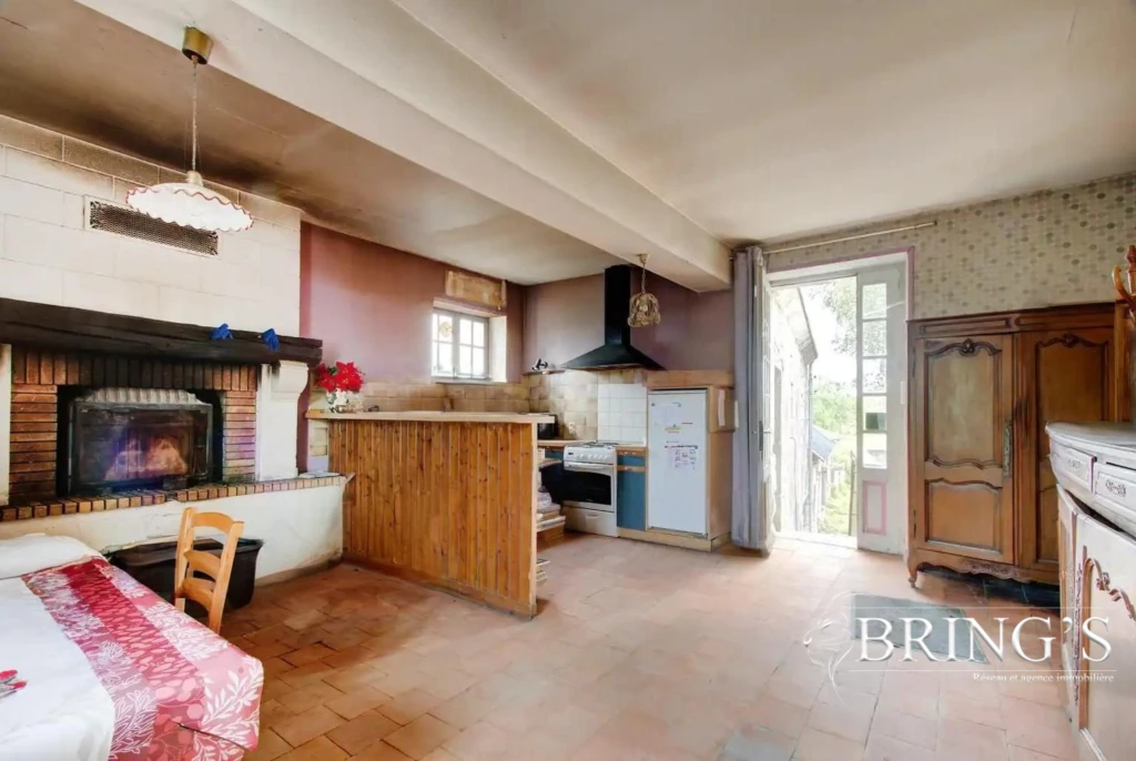 Salle à manger-cuisine avant