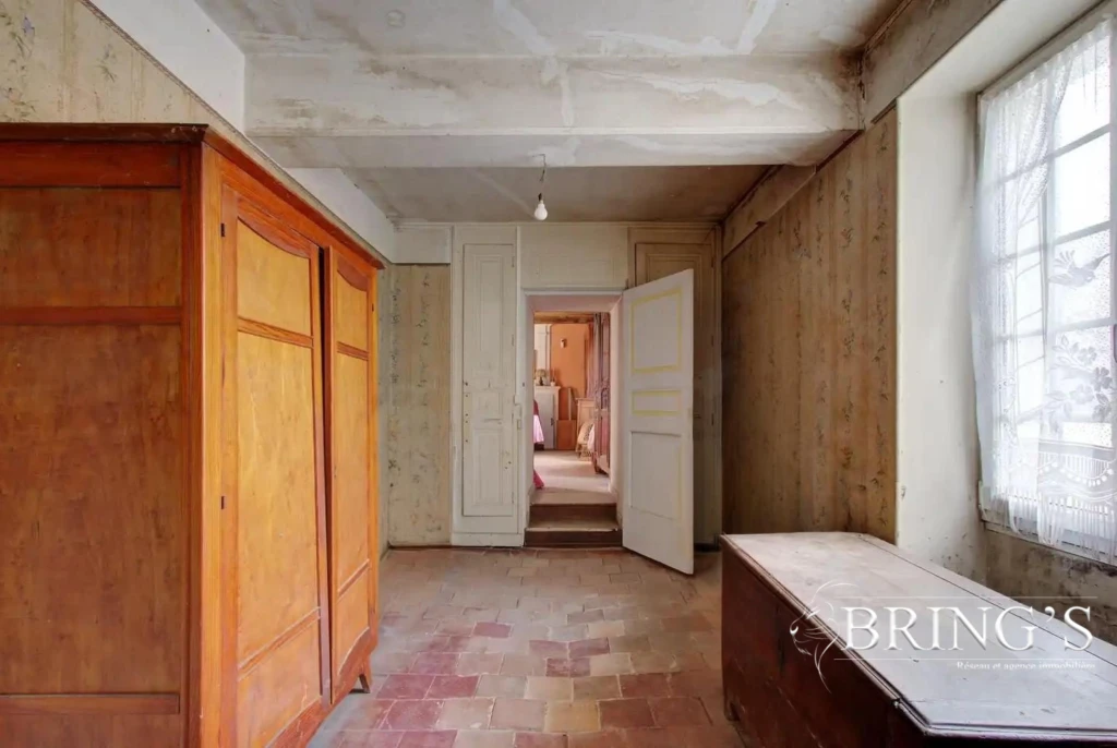 Pièce annexe avant