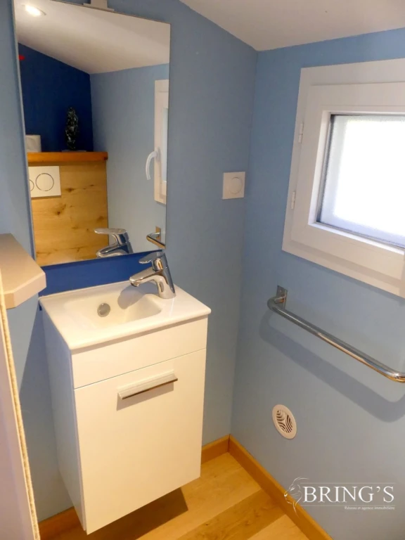Cabinet de toilette