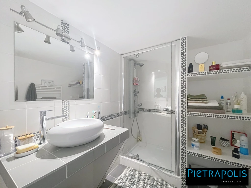 salle d'eau de plain pied