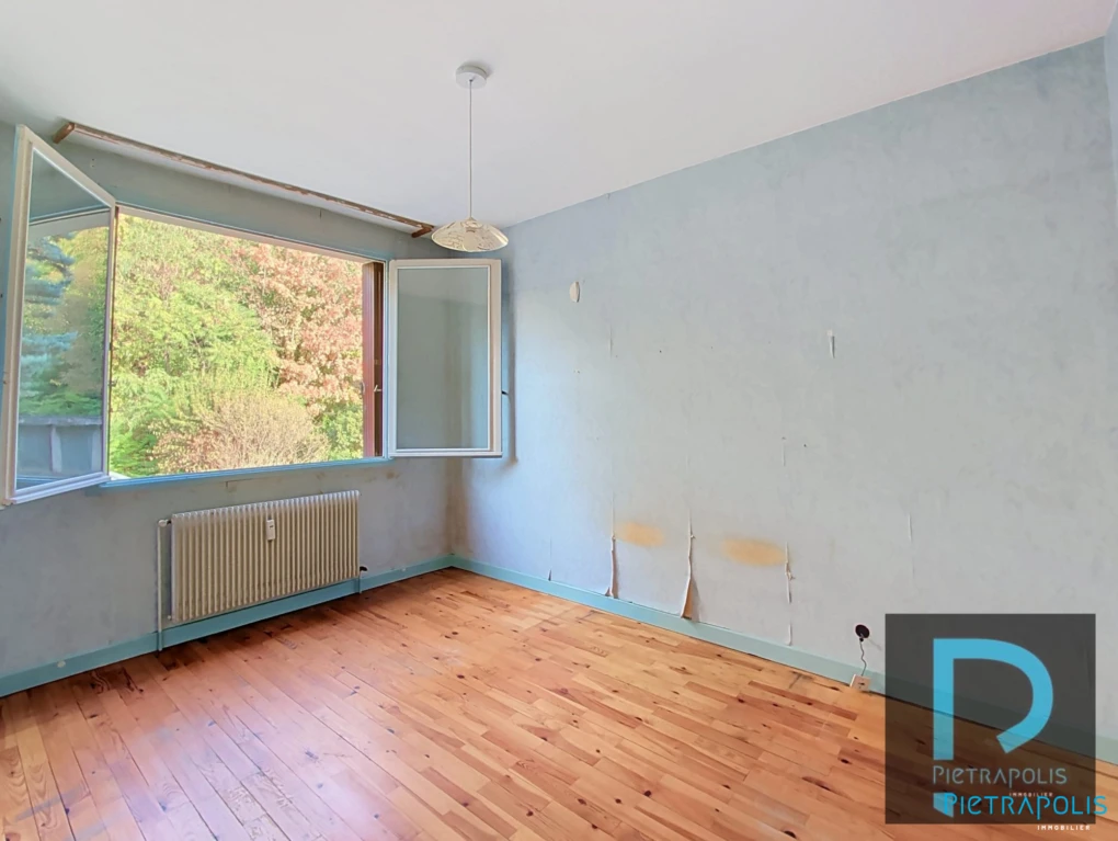 CHAMBRE 1 AVEC PLACARD
