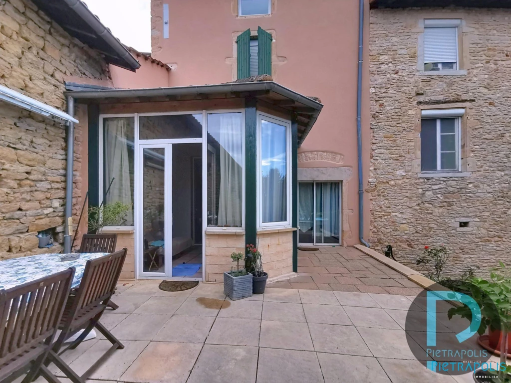 TERRASSE COTE PISCINE