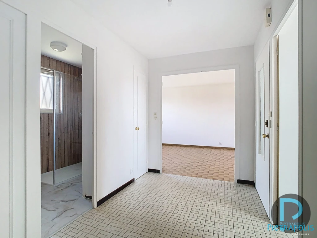 couloir etage maison St Cyr sur Menthon