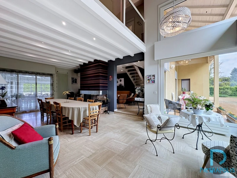 maison à vendre MONTRACOL - salon salle à manger