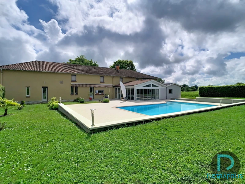 maison à vendre MONTRACOL - exterieur