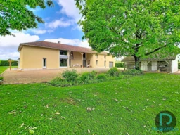 maison à vendre MONTRACOL - exterieur