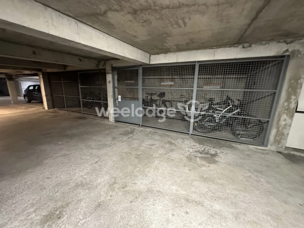 PARKING VELOS
