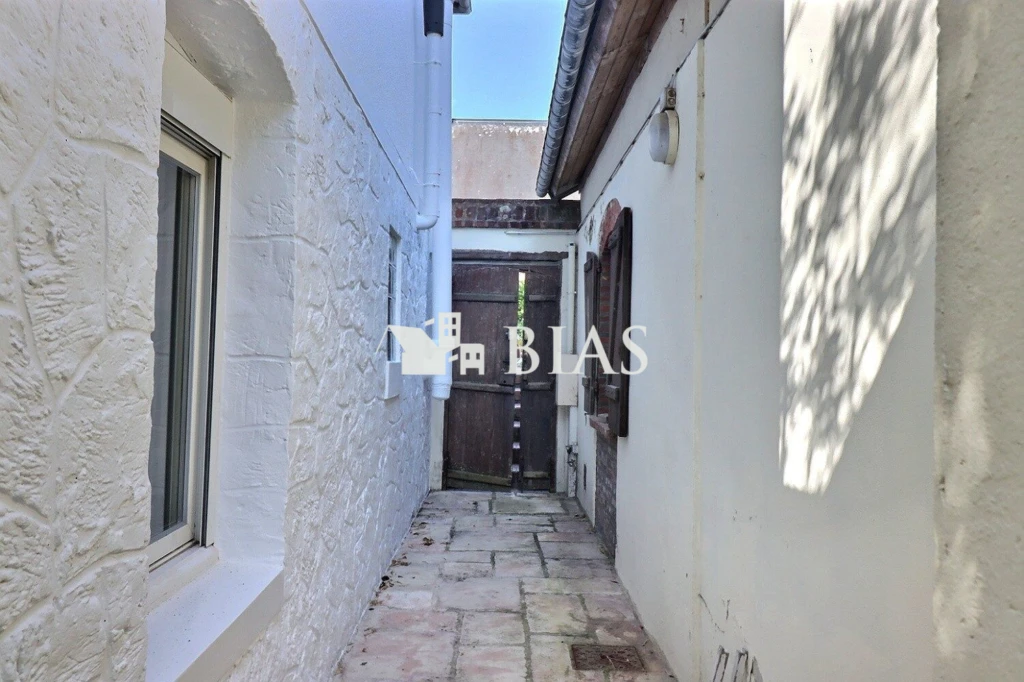 Cour entrée