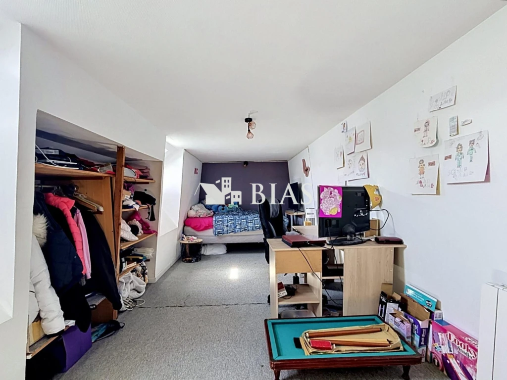 CHAMBRE 4