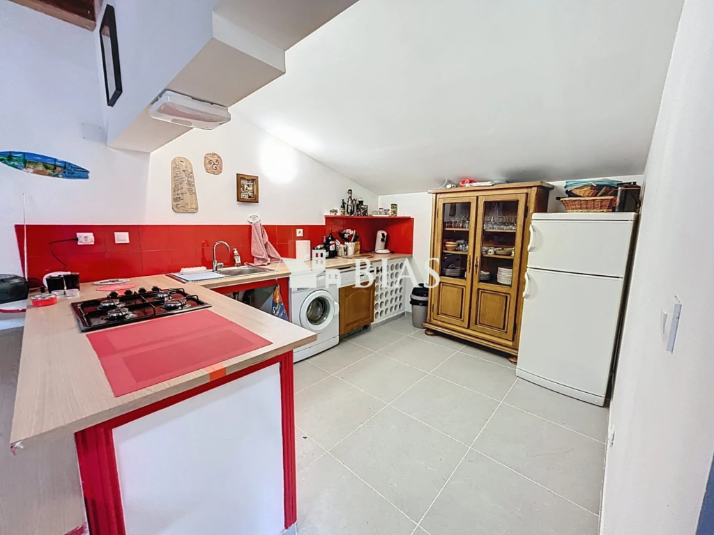 Cuisine A/E Garage / Réception