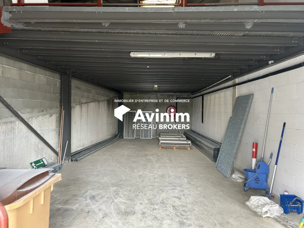 Réserve local 253m2
