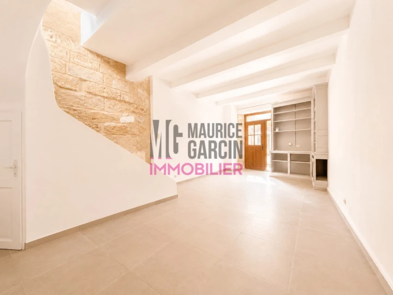 VENTE ACHAT IMMOBILIER MAISON DE VILLE VILLAGE CAVAILLON LUBERON 2 CHAMBRES PIERRES MAURICE GARCIN FLORENE TOLEDO