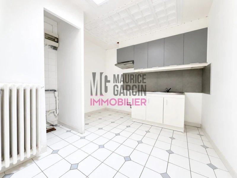VENTE ACHAT IMMOBILIER MAISON DE VILLE VILLAGE CAVAILLON LUBERON 2 CHAMBRES PIERRES MAURICE GARCIN FLORENE TOLEDO
