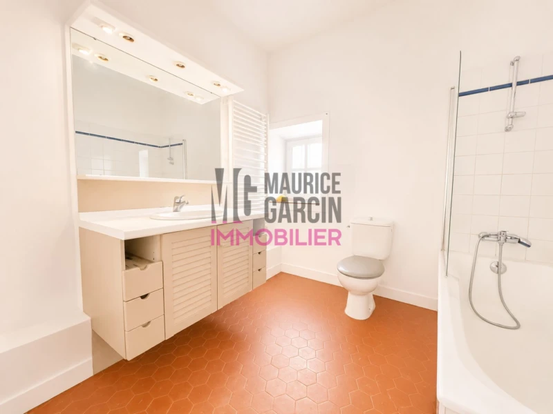VENTE ACHAT IMMOBILIER MAISON DE VILLE VILLAGE CAVAILLON LUBERON 2 CHAMBRES PIERRES MAURICE GARCIN FLORENE TOLEDO