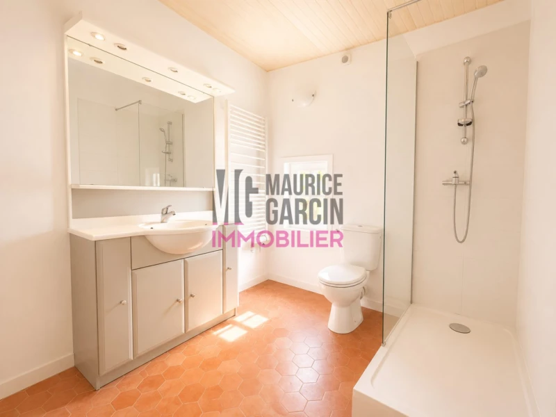 VENTE ACHAT IMMOBILIER MAISON DE VILLE VILLAGE CAVAILLON LUBERON 2 CHAMBRES PIERRES MAURICE GARCIN FLORENE TOLEDO