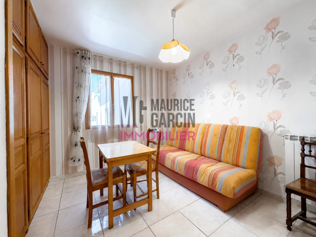 ACHAT VENTE MAISON PLAIN PIED 3 CHAMBRES MOLLEGES ALPILLES PISCINE JARDIN MAURICE GARCIN FLORENE TOLEDO