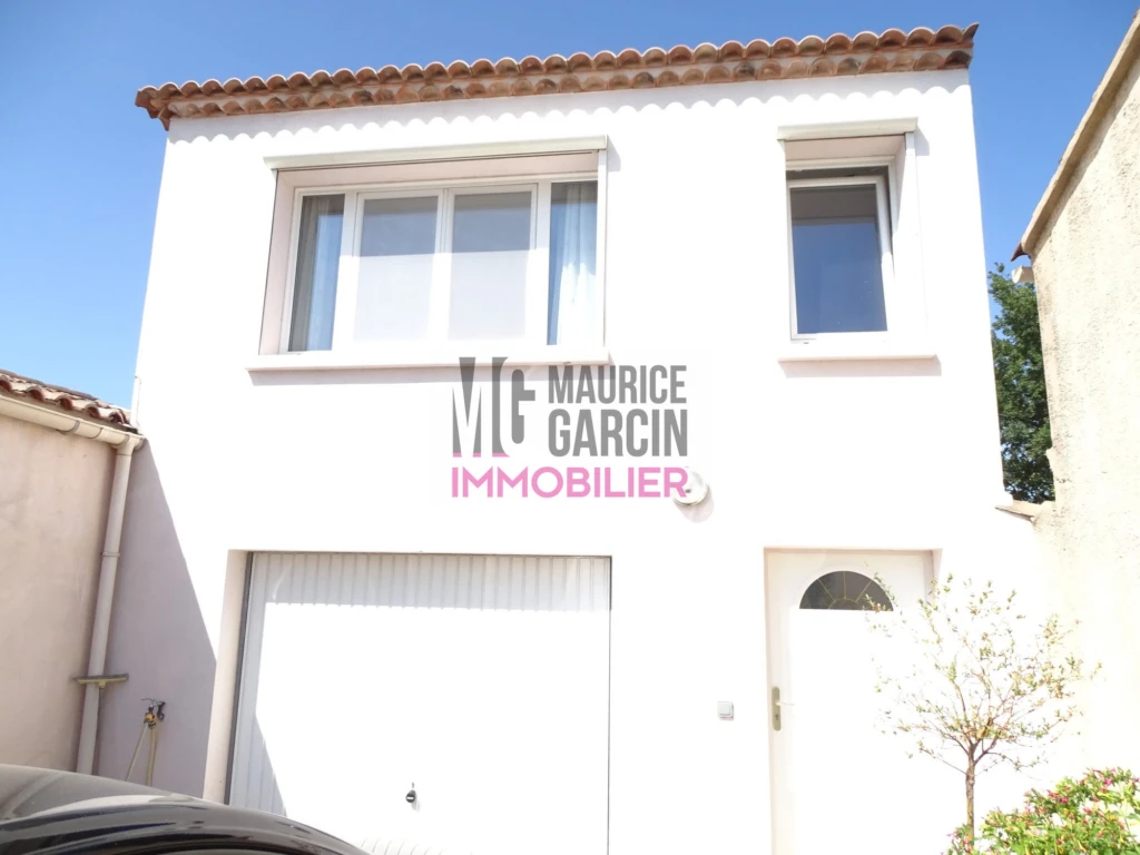 ACHAT VENTE MAISON PLAIN PIED 3 CHAMBRES MOLLEGES ALPILLES PISCINE JARDIN MAURICE GARCIN FLORENE TOLEDO