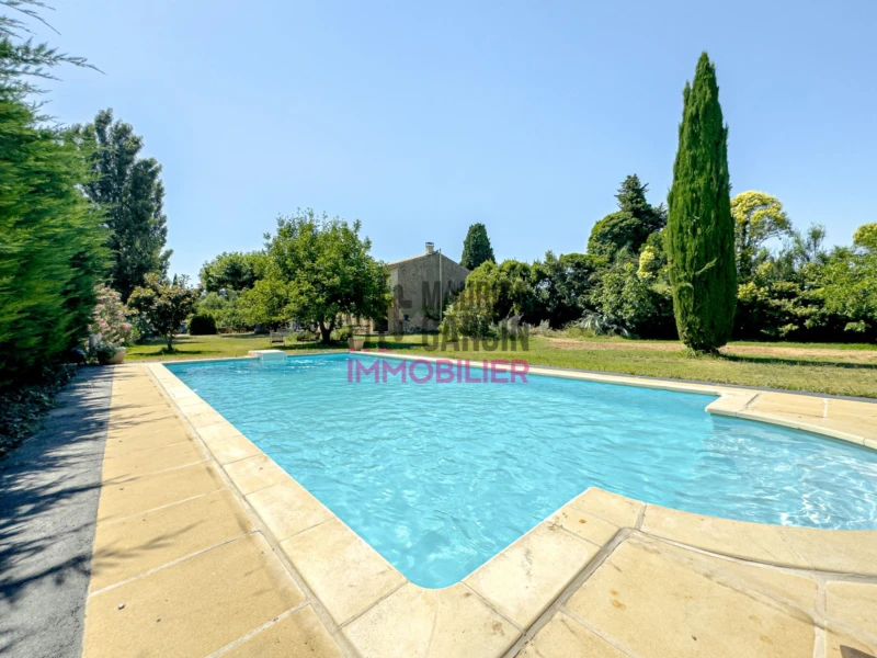 A vendre, à acheter, achat Propriété Mas 6 pièces 84300 CAVAILLON