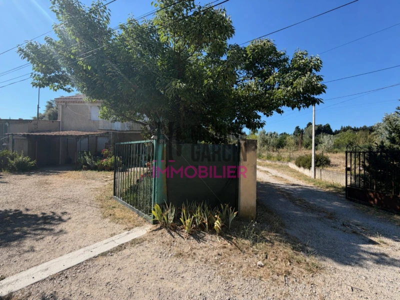 les 2 entrées jardin indépendantes.