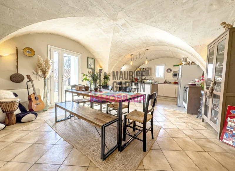 Maison, 7 pièces 13690 Graveson