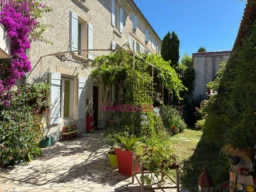 Maison, 7 pièces 13690 Graveson