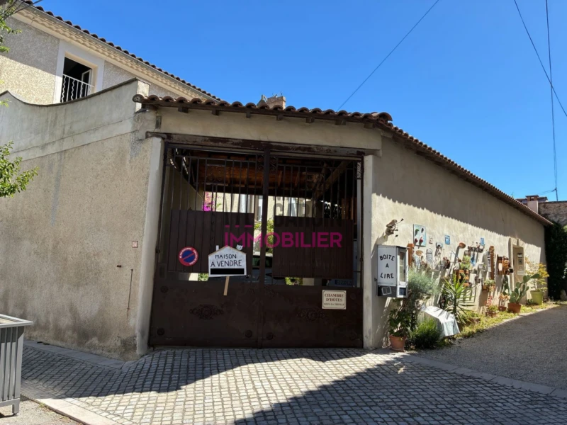 Maison, 7 pièces 13690 Graveson