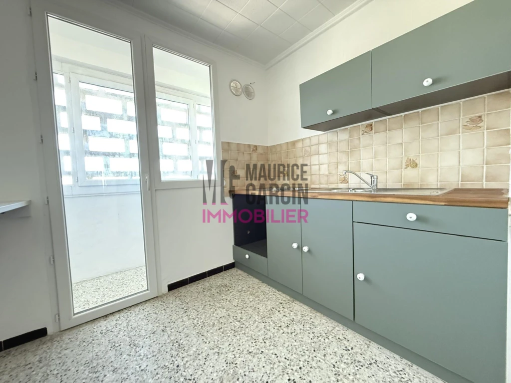 Cuisine + accès loggia n°2