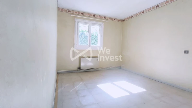 CHAMBRE 11M2