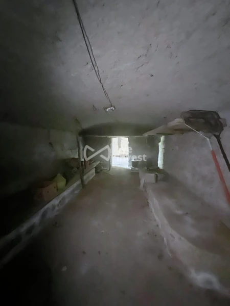 Cave 1