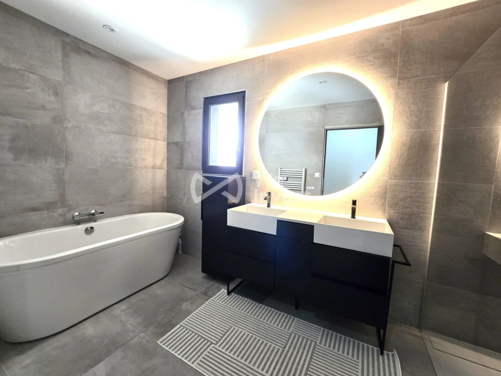 Salle de bains famililile