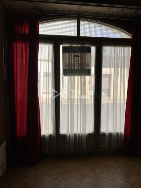 vitrine res-de-chaussée