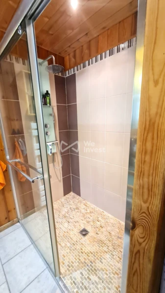 Salle de douche 1er étage