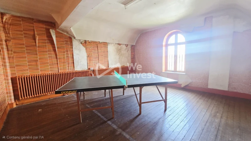 chambre 5 à rénover de +/- 26m²
