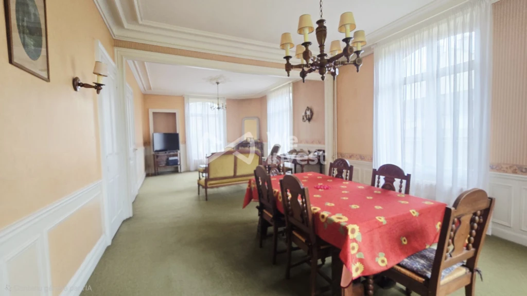 pièce à vivre de +/- 40m²