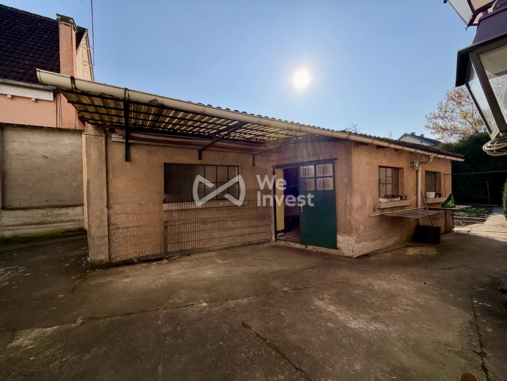 Double garage