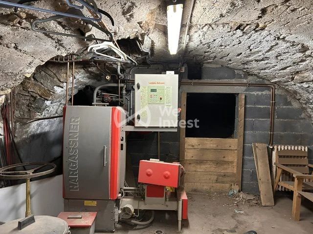 Chaudière Bois en sous sol avec avec eccès rue