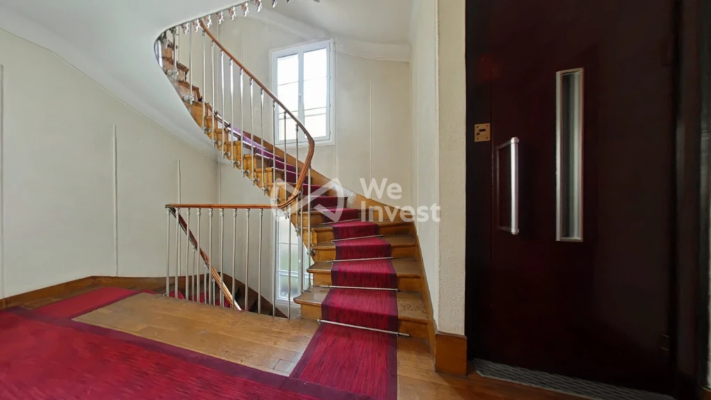 CAGE D ESCALIER