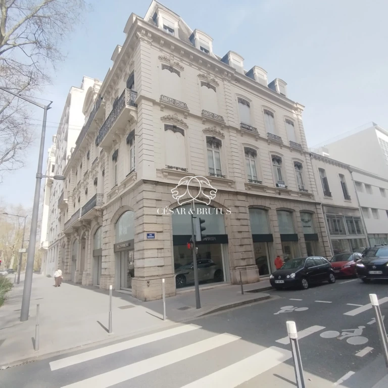 1er étage élevé de l'appartement