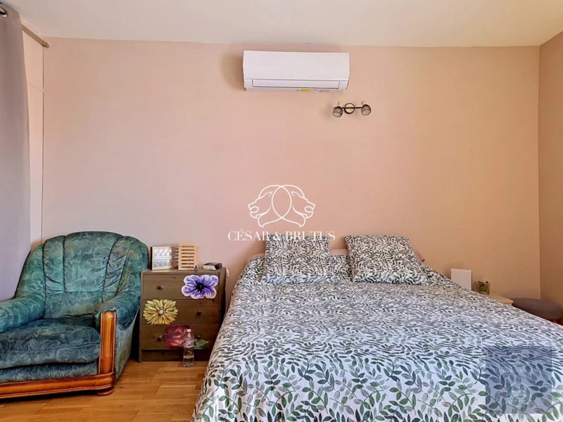 chambre 1 avec dressing