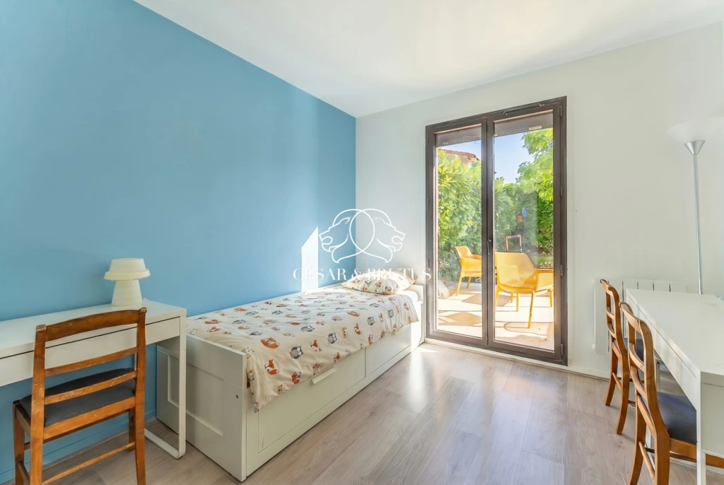 CHAMBRE BAS