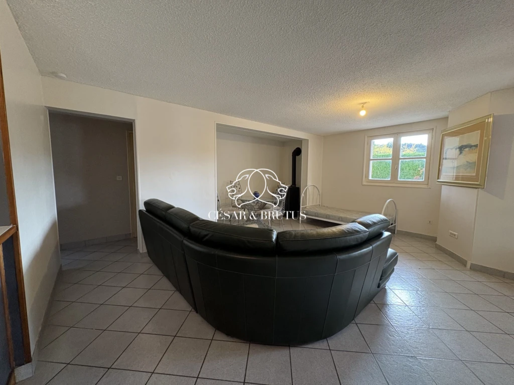 Pièce à vivre appartement