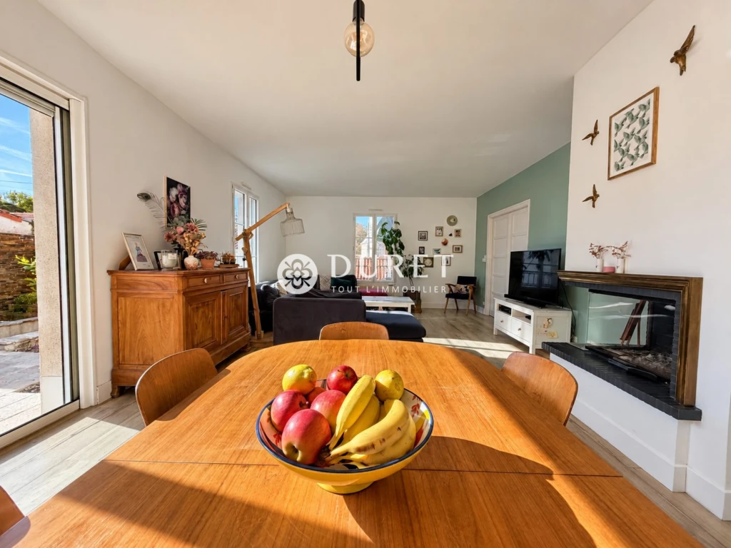 Salle à manger à l'étage