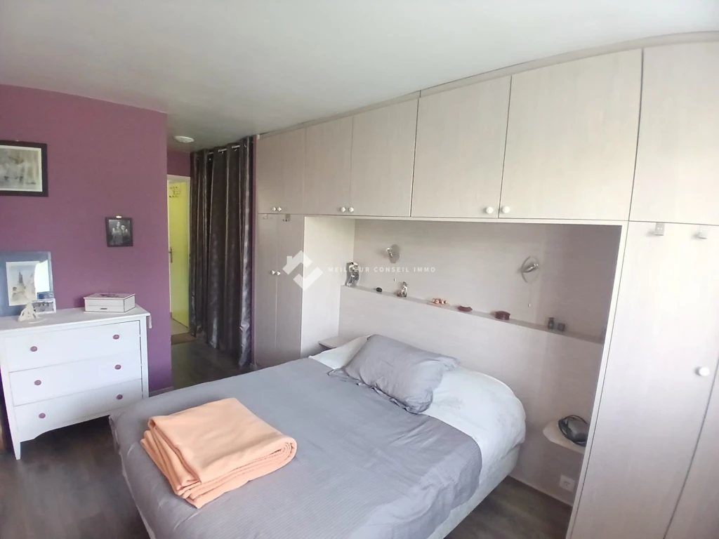 Chambre 1 (14,35m²)