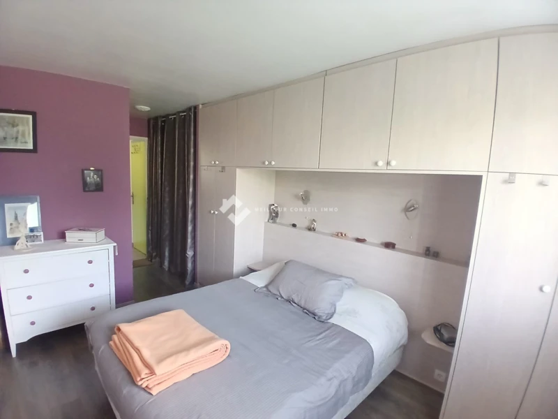 Chambre 1 (14,35m²)