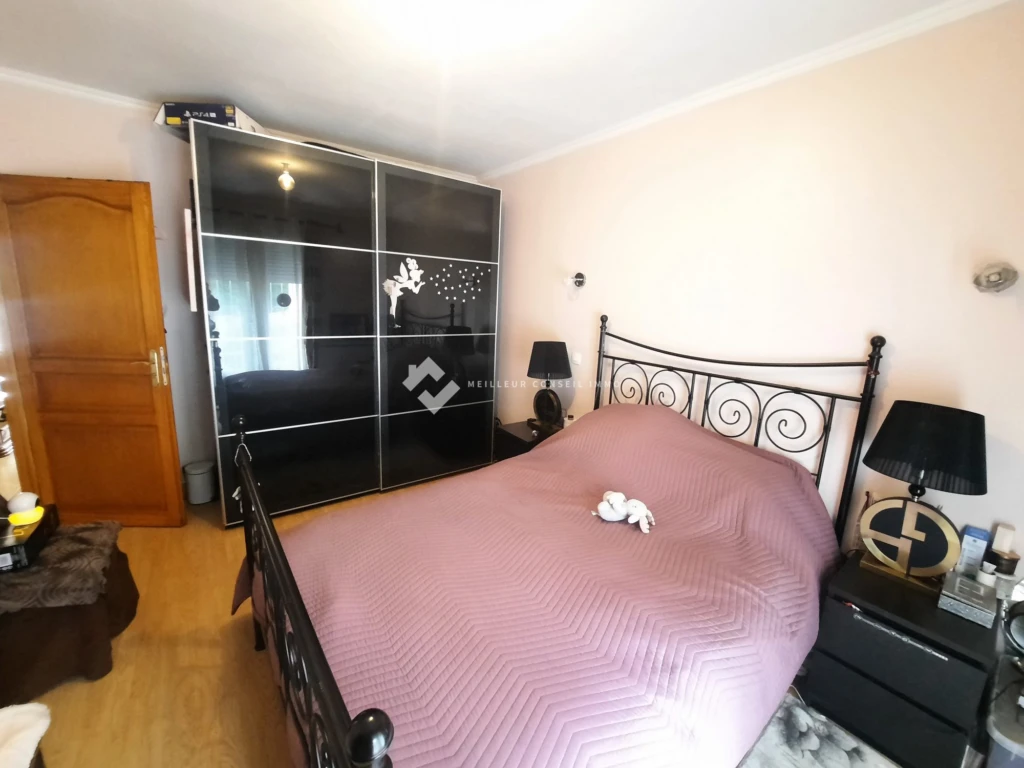 Chambre au rez de chaussée