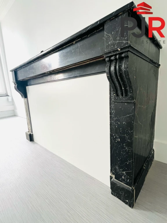 Cheminée en marbre décorative